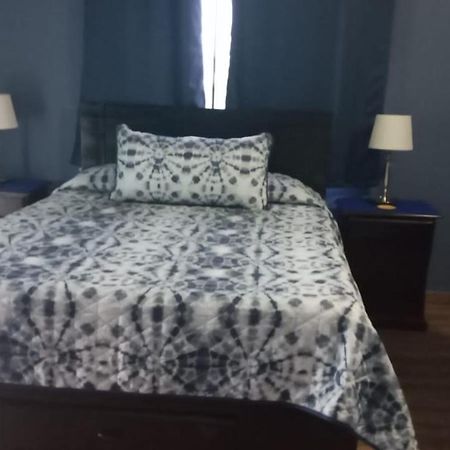 Bailey'S Bed And Breakfast Runaway Bay Kültér fotó