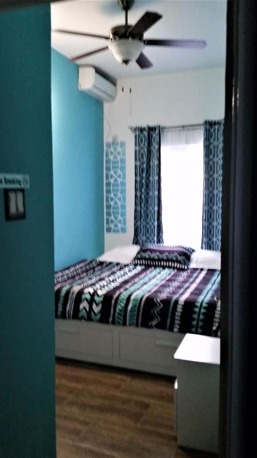 Bailey'S Bed And Breakfast Runaway Bay Kültér fotó