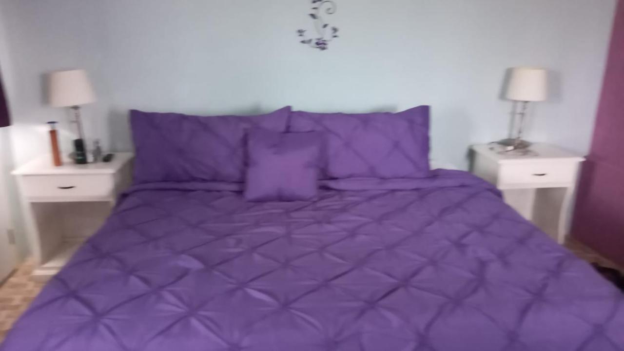 Bailey'S Bed And Breakfast Runaway Bay Kültér fotó