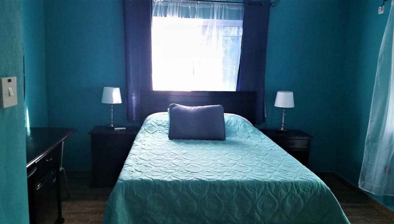 Bailey'S Bed And Breakfast Runaway Bay Kültér fotó