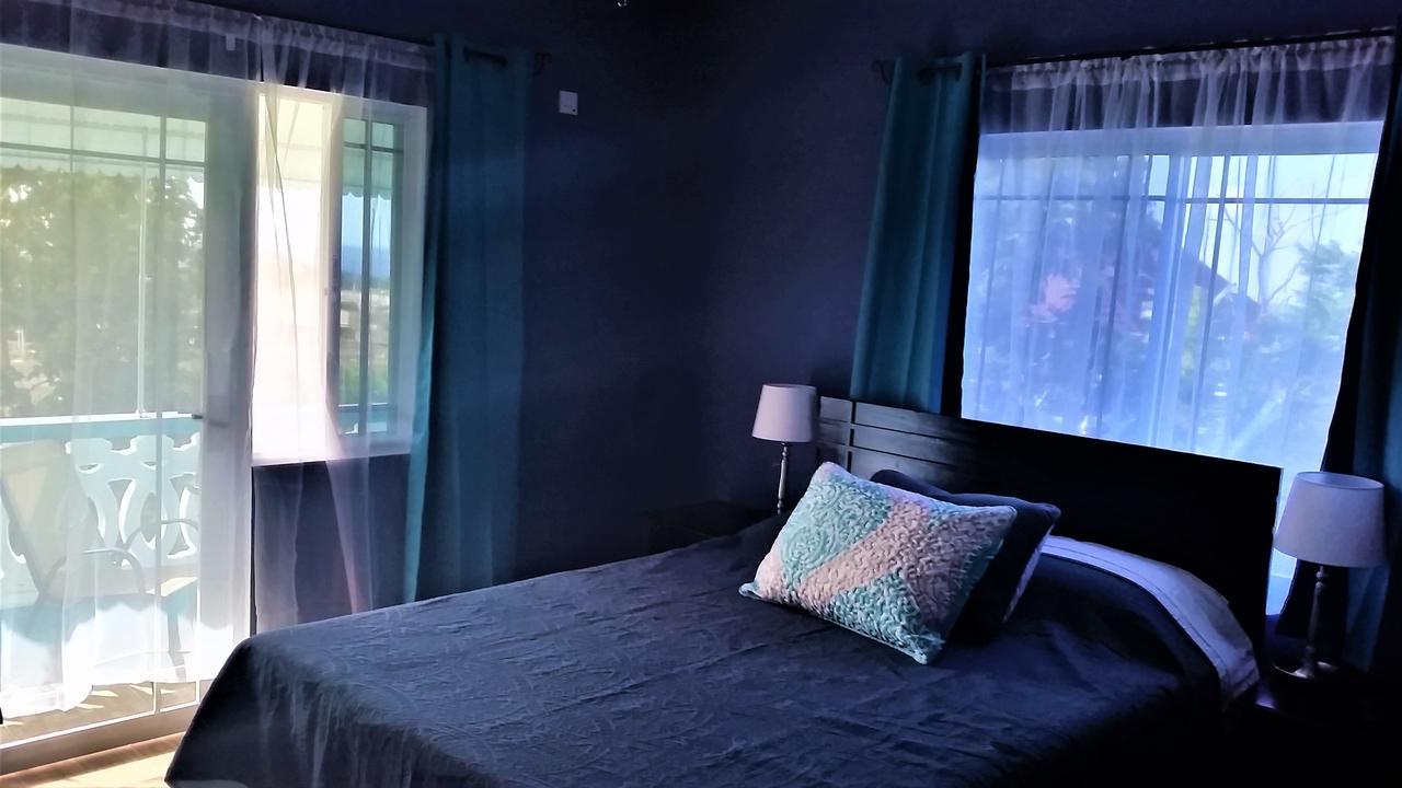 Bailey'S Bed And Breakfast Runaway Bay Kültér fotó