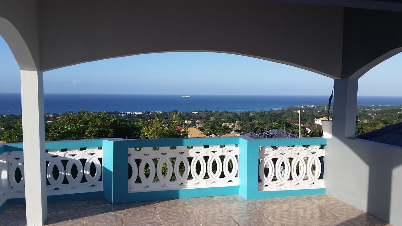 Bailey'S Bed And Breakfast Runaway Bay Kültér fotó