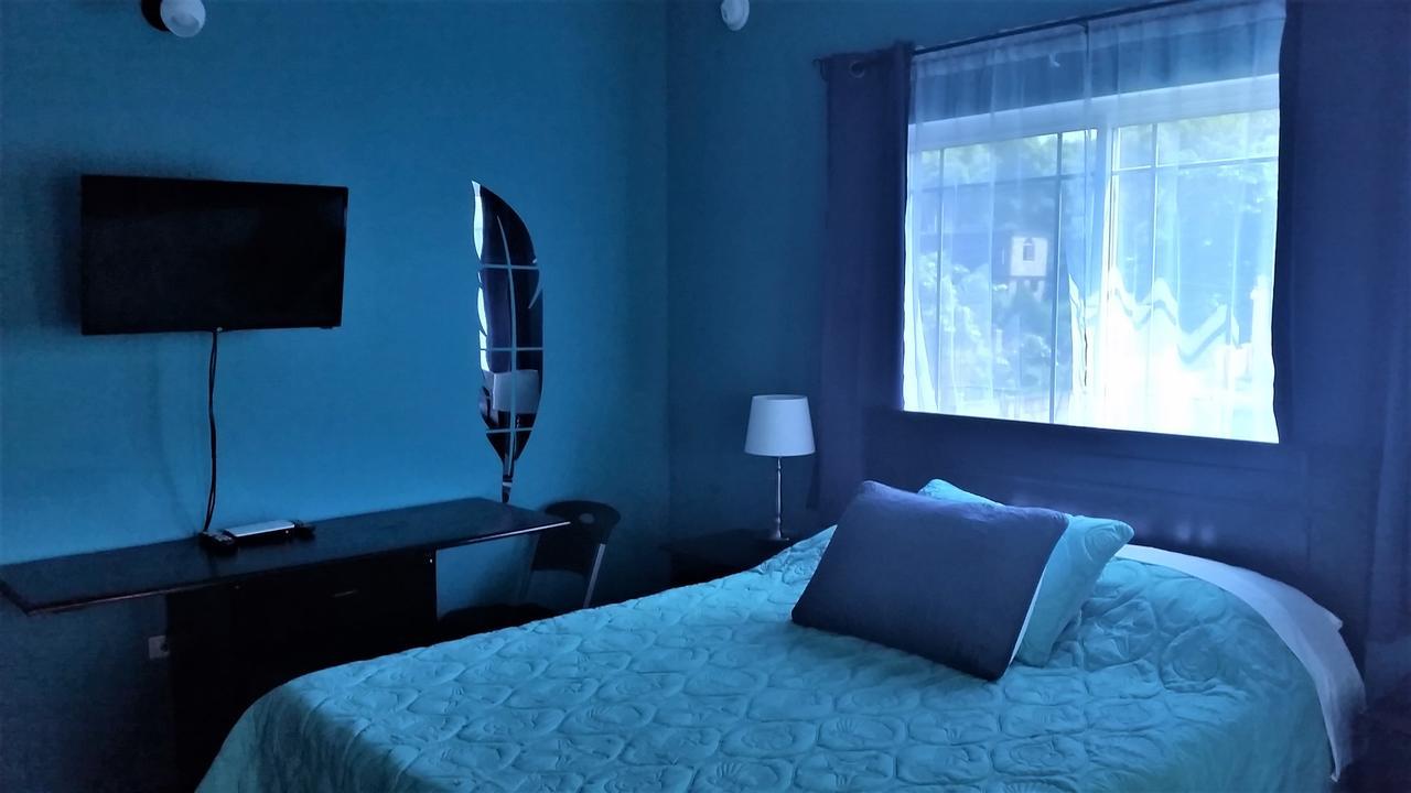 Bailey'S Bed And Breakfast Runaway Bay Kültér fotó